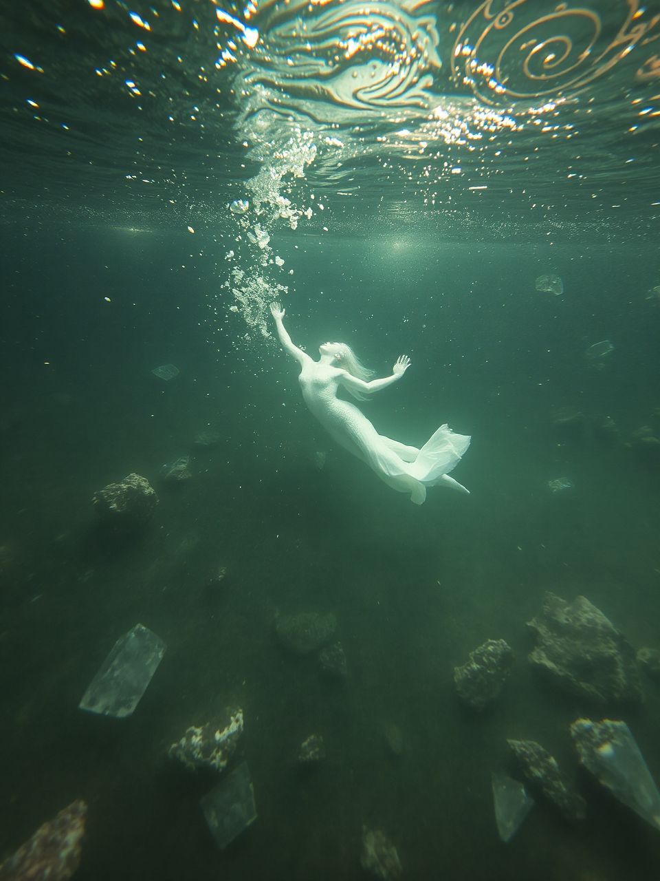 Az iszap a tudatalattink elfojtott érzelmeit szimbolizálja.