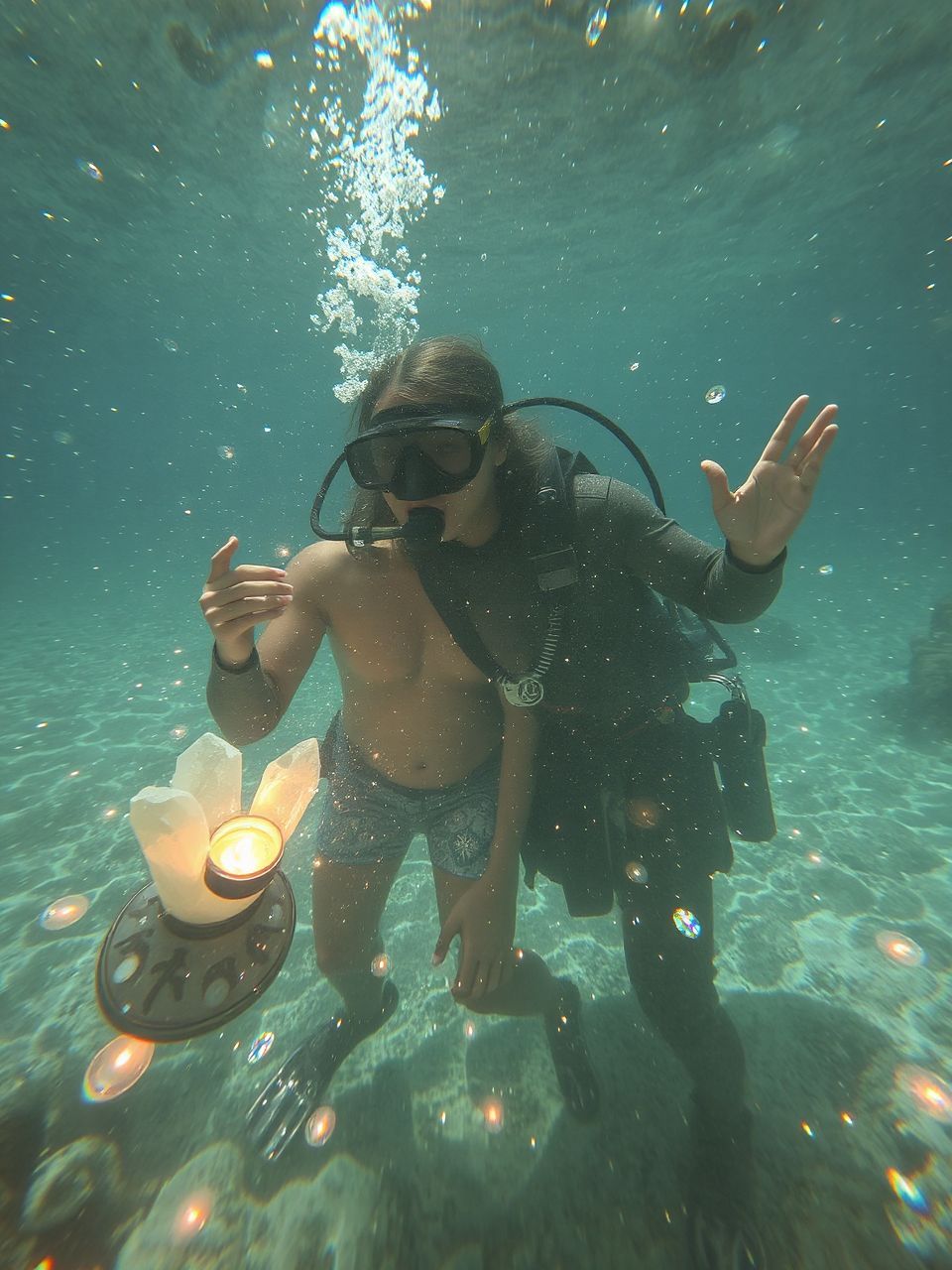 A búvárpartner a támogatás és bizalom szimbóluma álmokban.